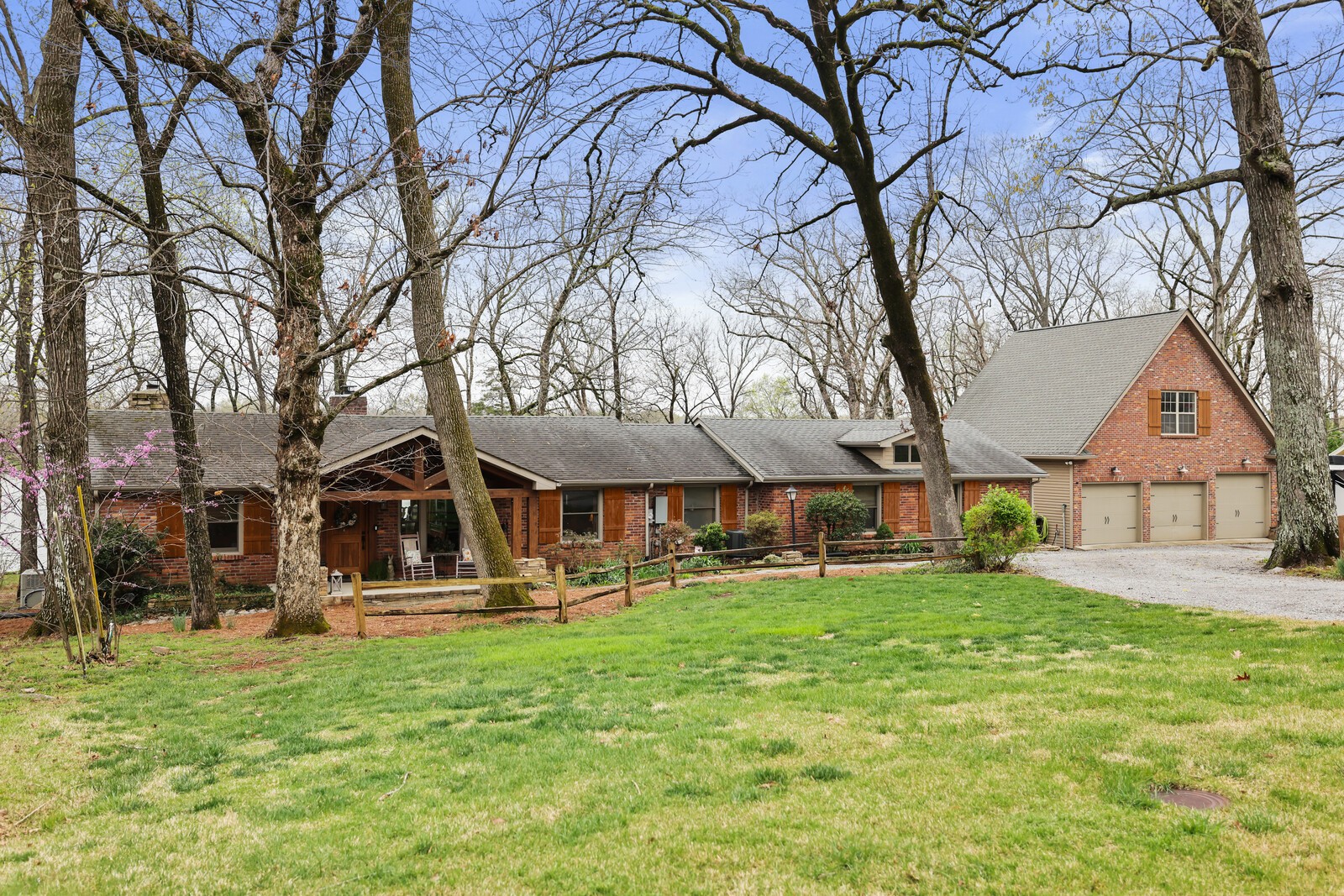 2041 Sanford Dr