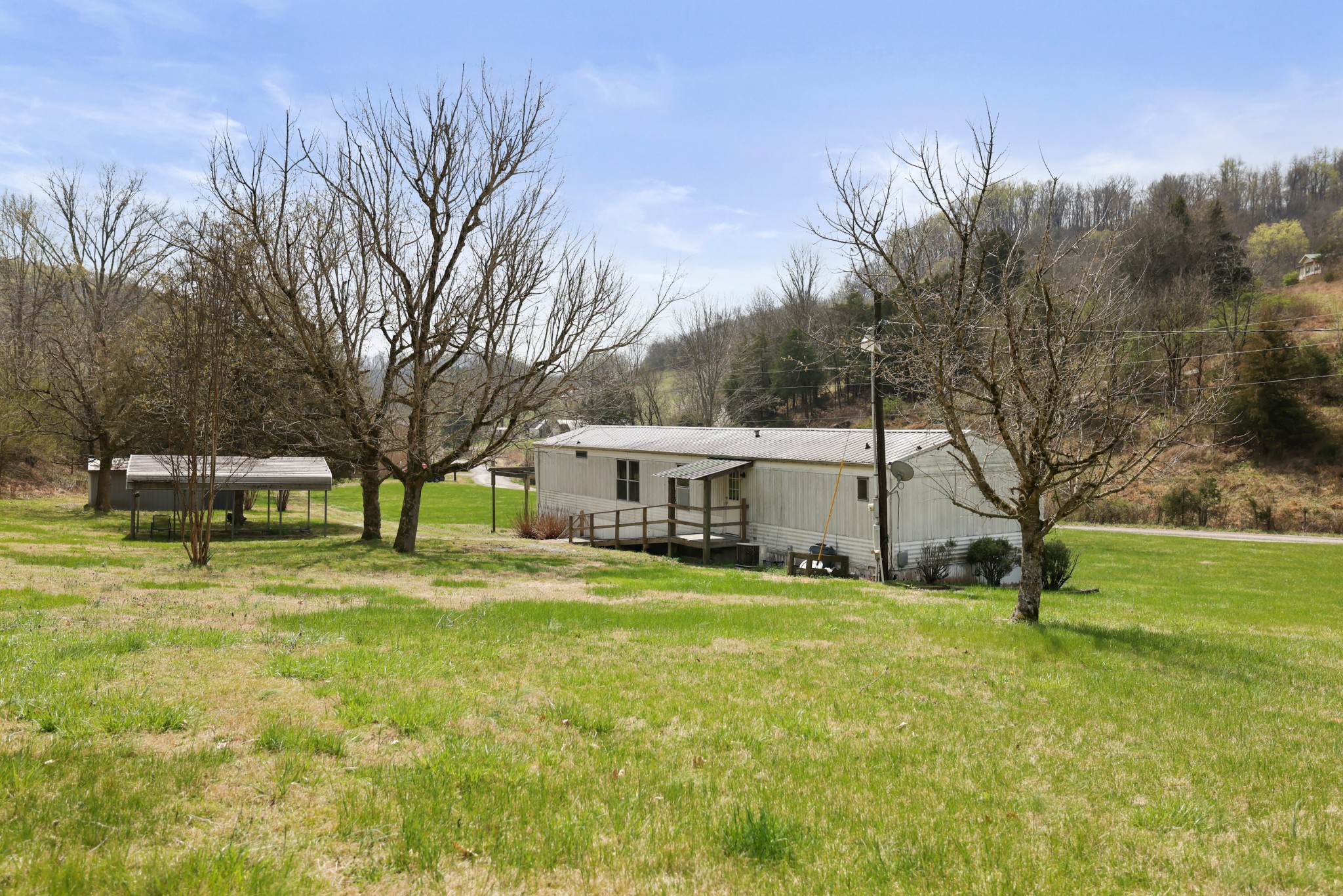 2298 Cavender Rd