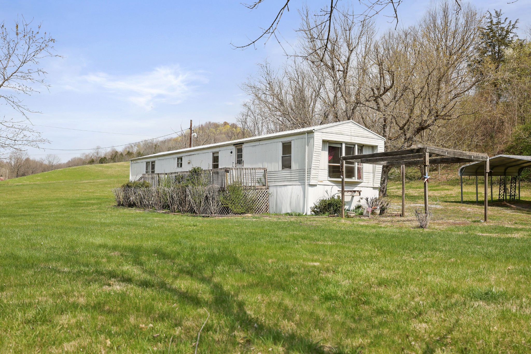 2298 Cavender Rd