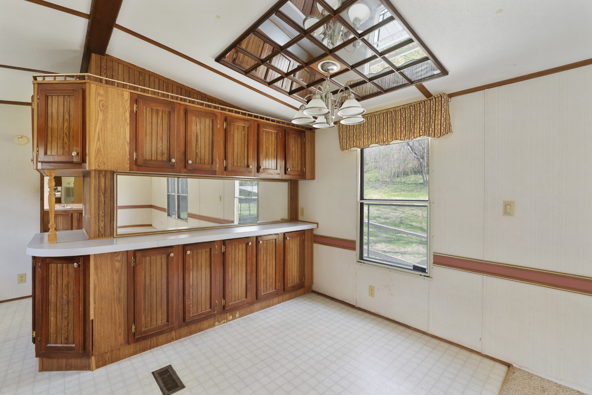 2298 Cavender Rd