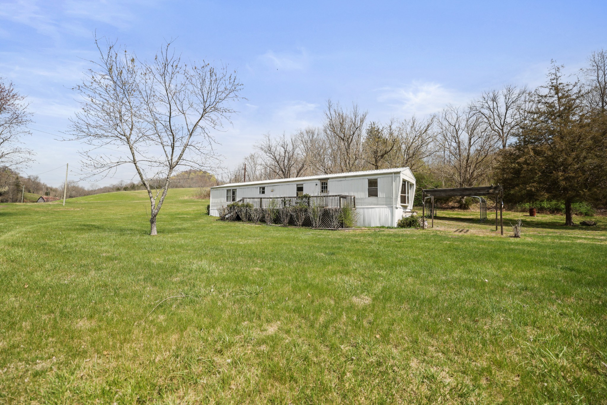 2298 Cavender Rd