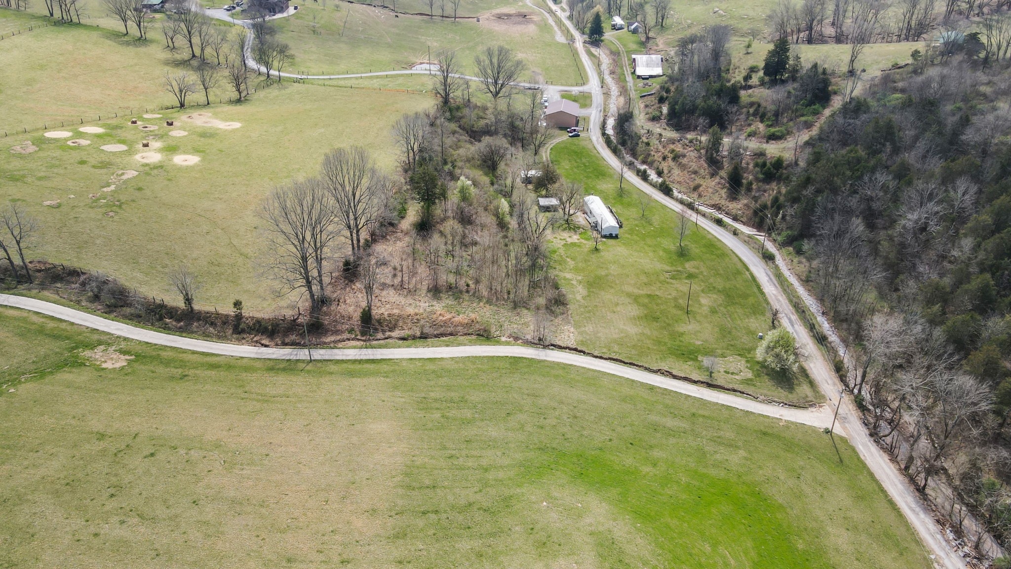 2298 Cavender Rd