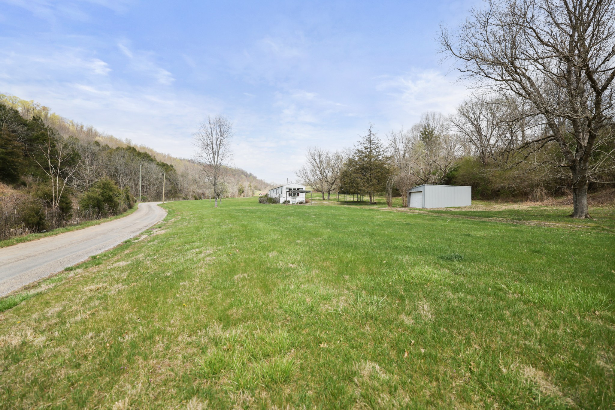 2298 Cavender Rd