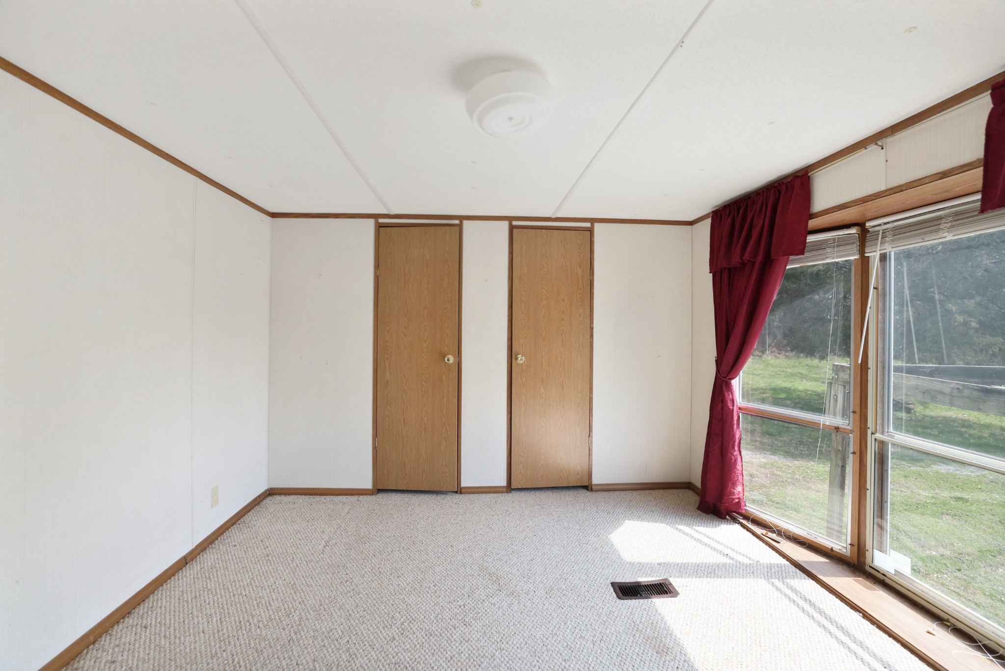 2298 Cavender Rd