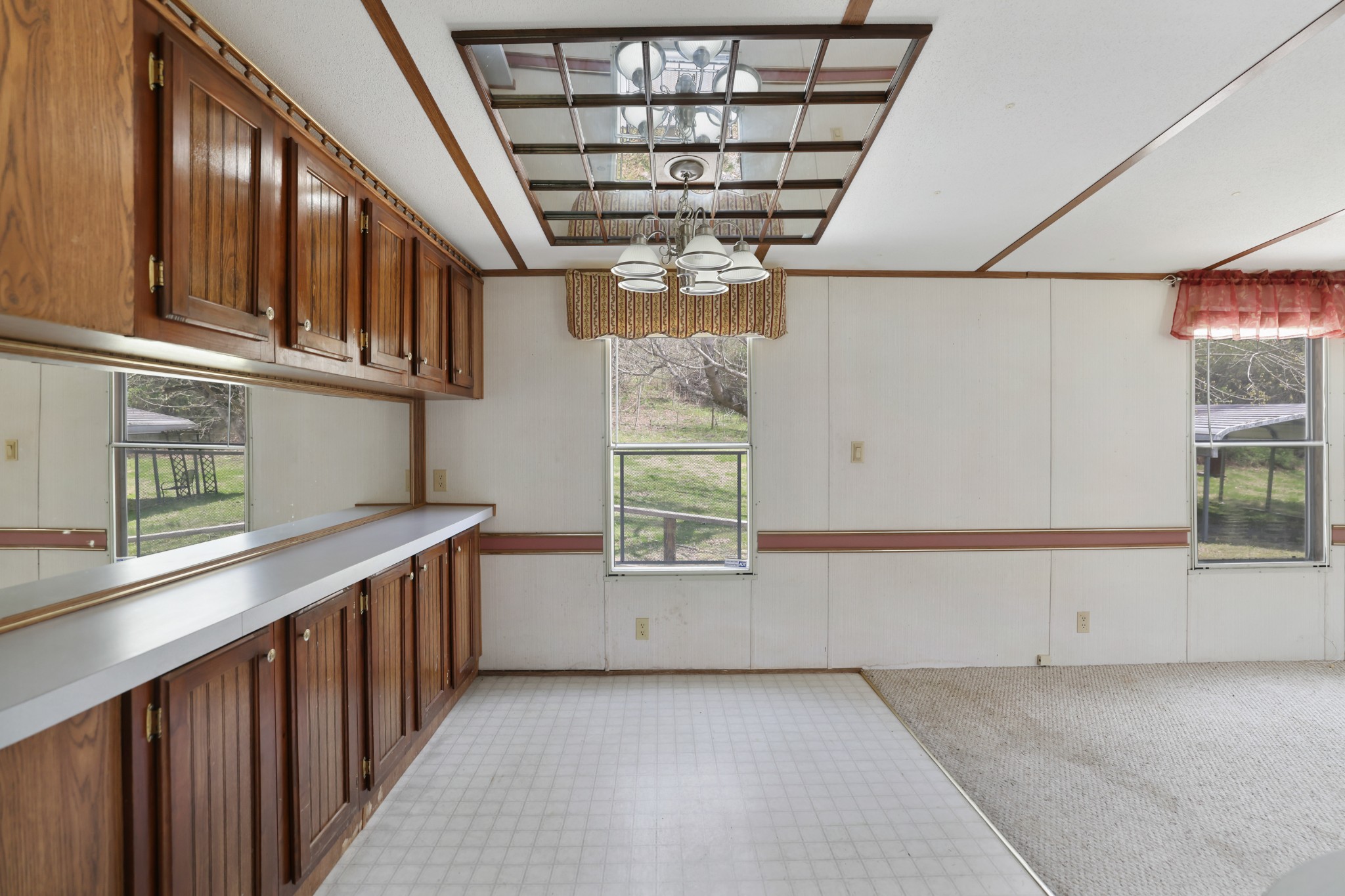 2298 Cavender Rd