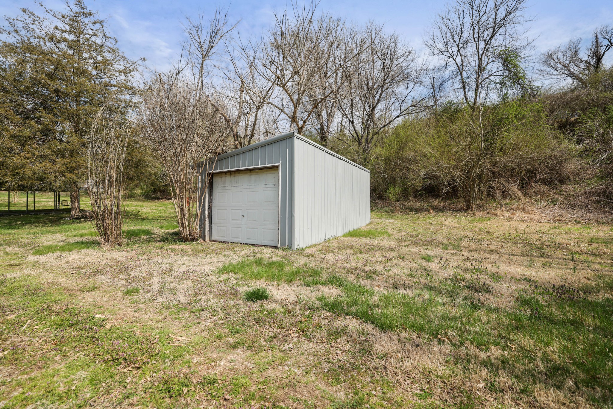 2298 Cavender Rd