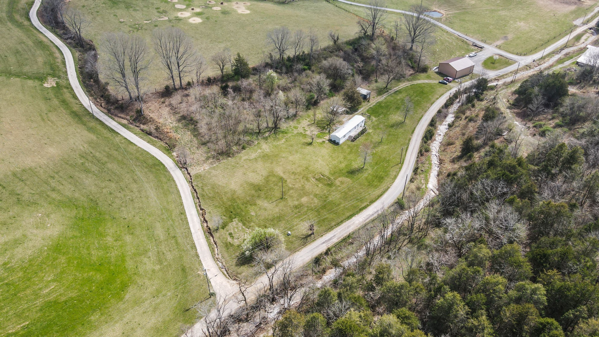 2298 Cavender Rd