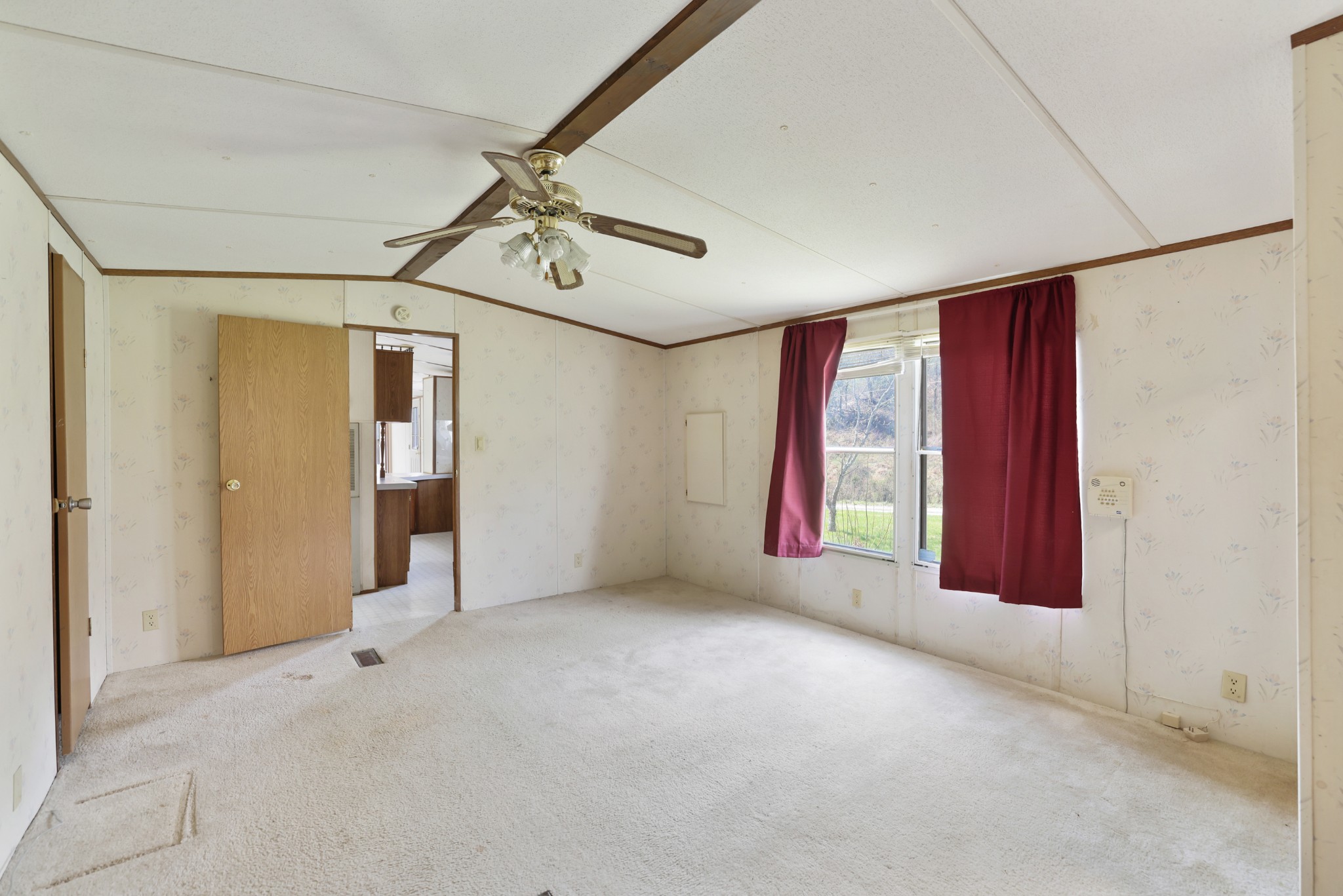 2298 Cavender Rd
