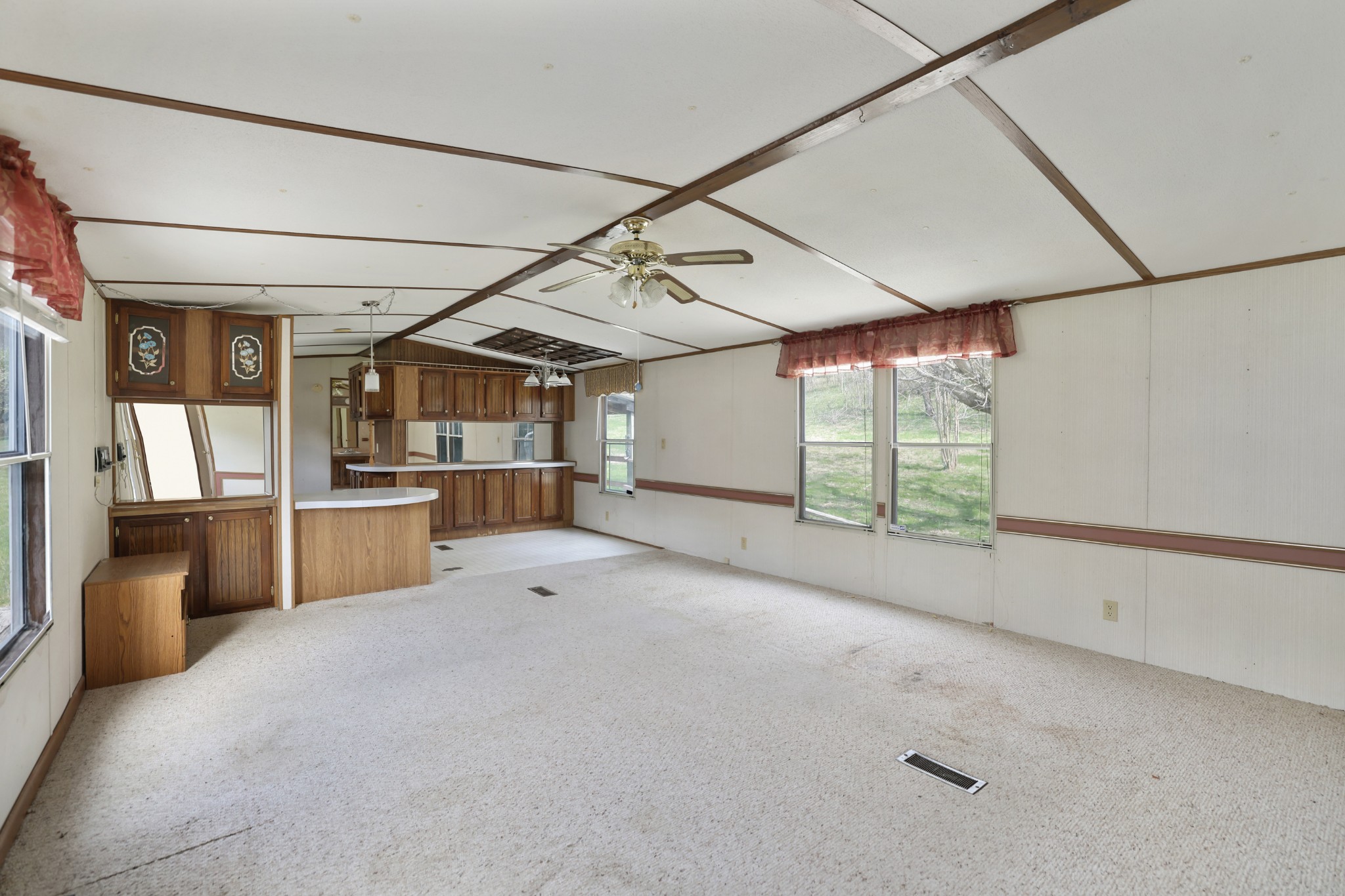2298 Cavender Rd