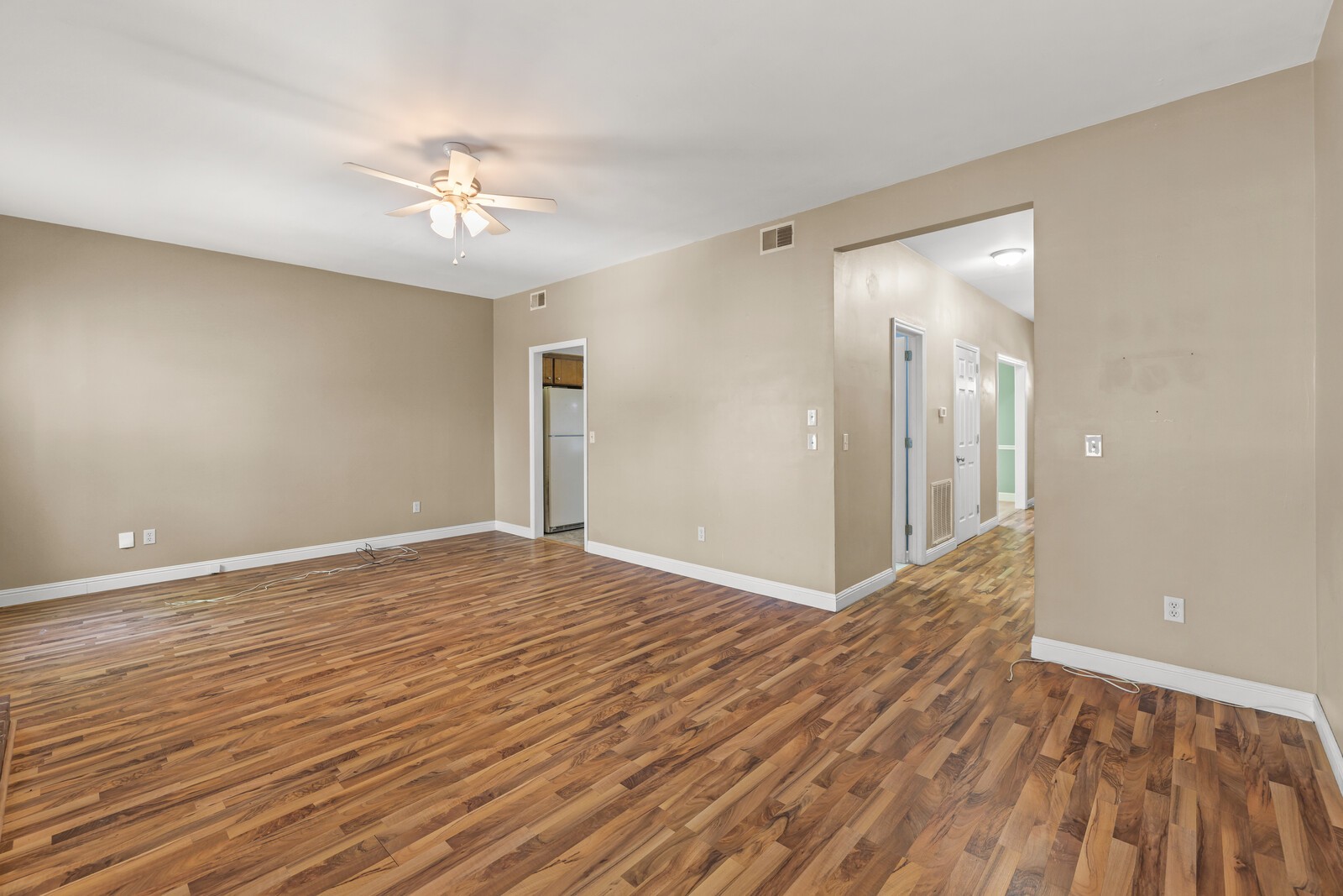412 Woodsman Ct