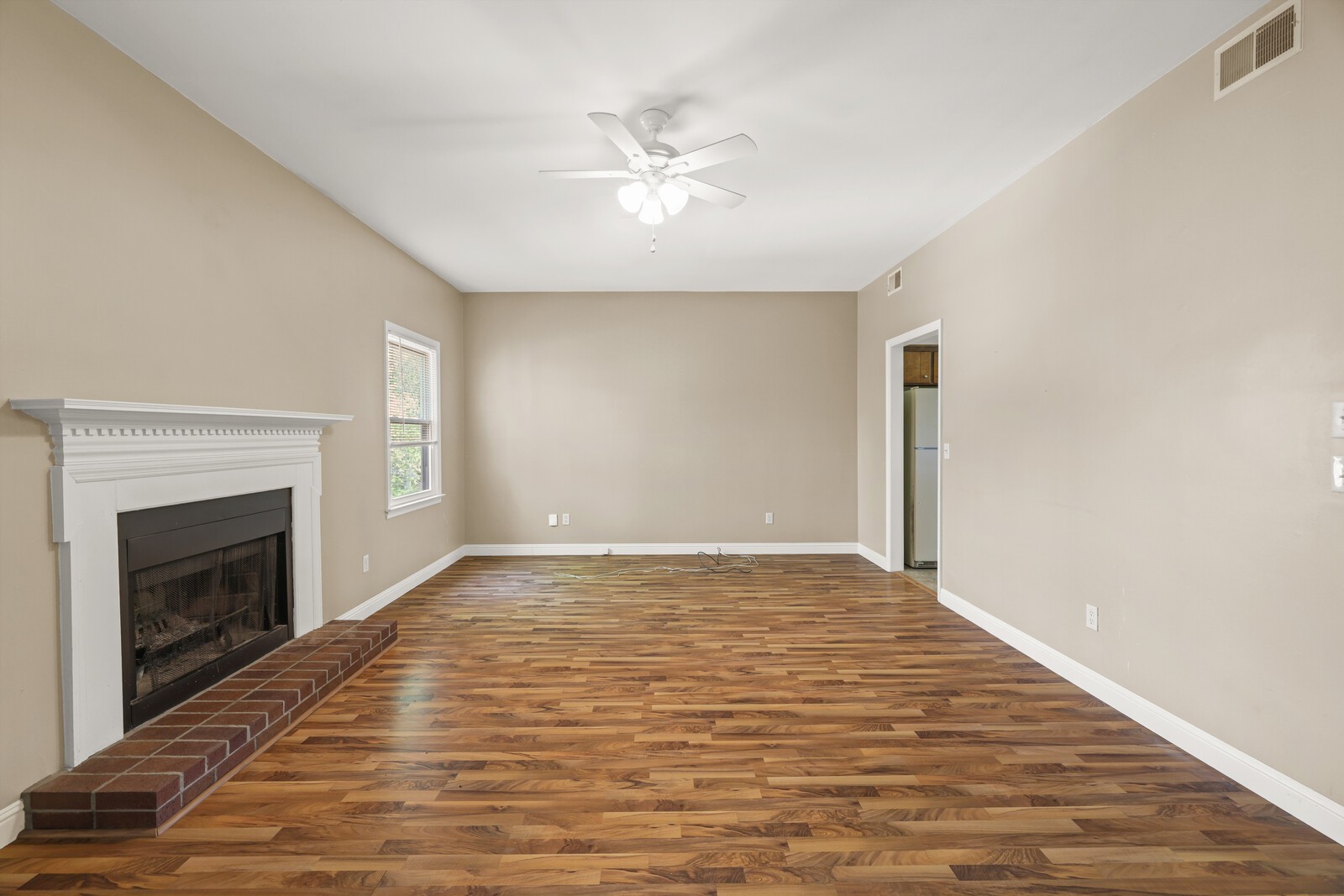 412 Woodsman Ct