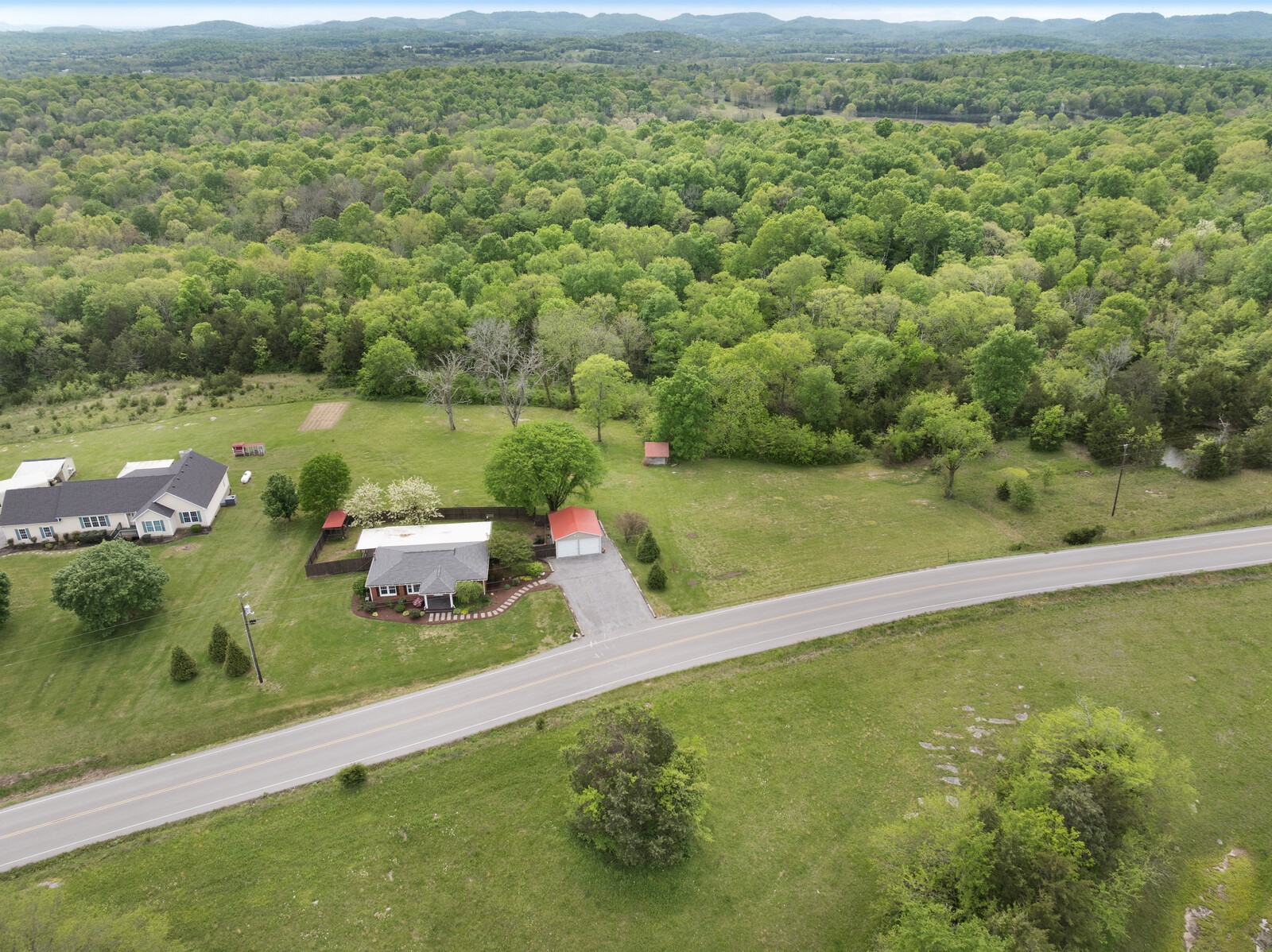 1130 Tracy Rd