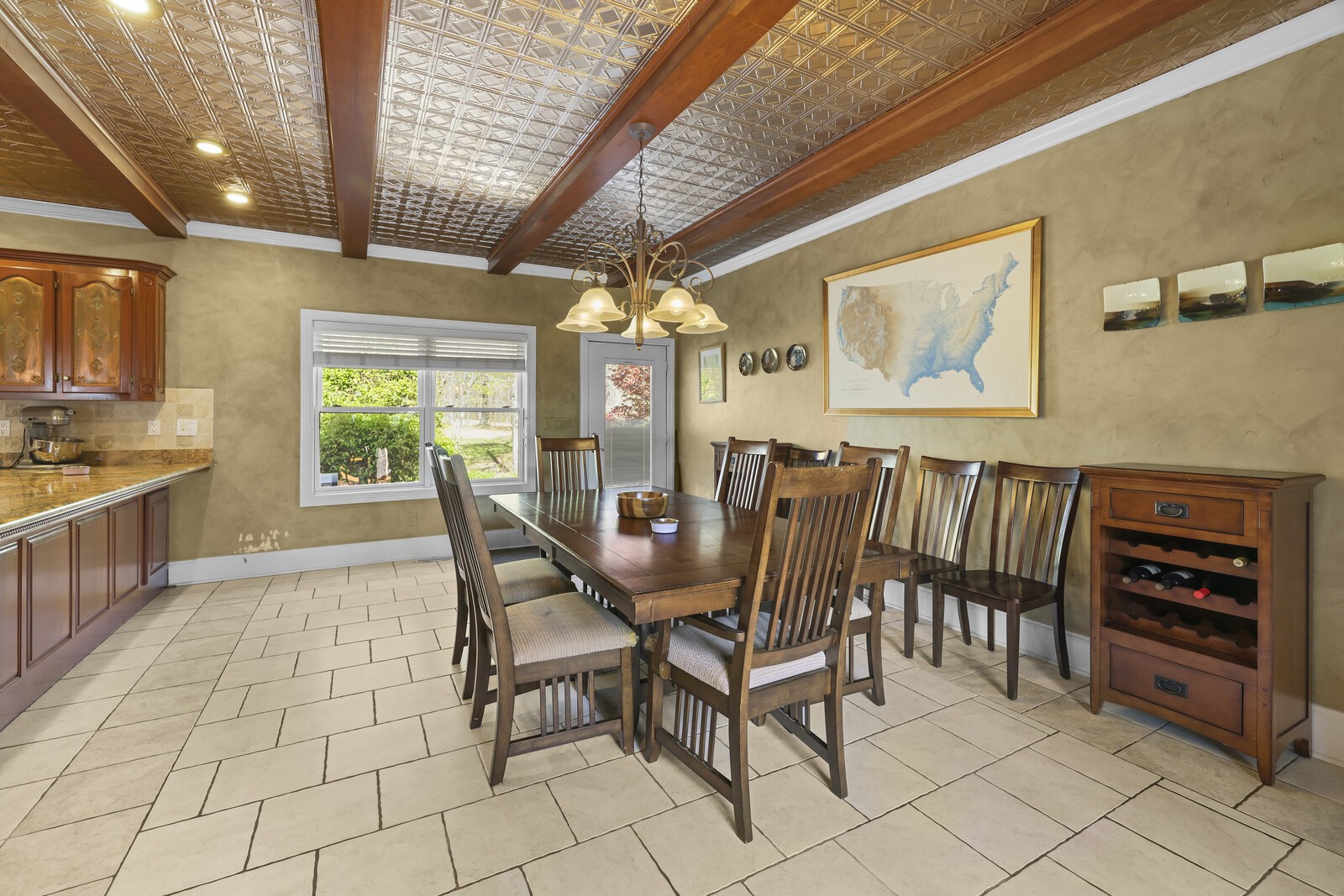 386 Hanging Rock Dr
