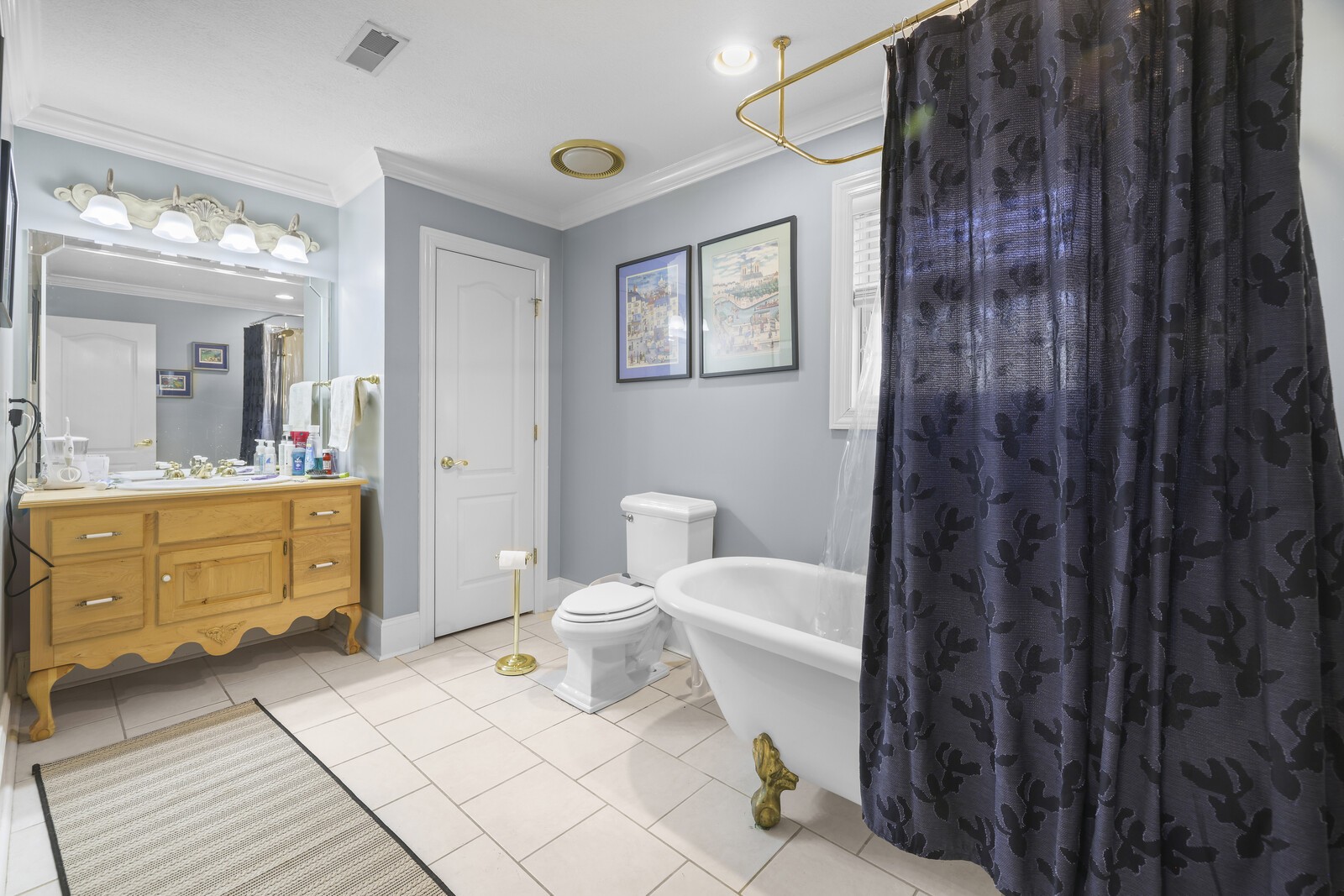 386 Hanging Rock Dr