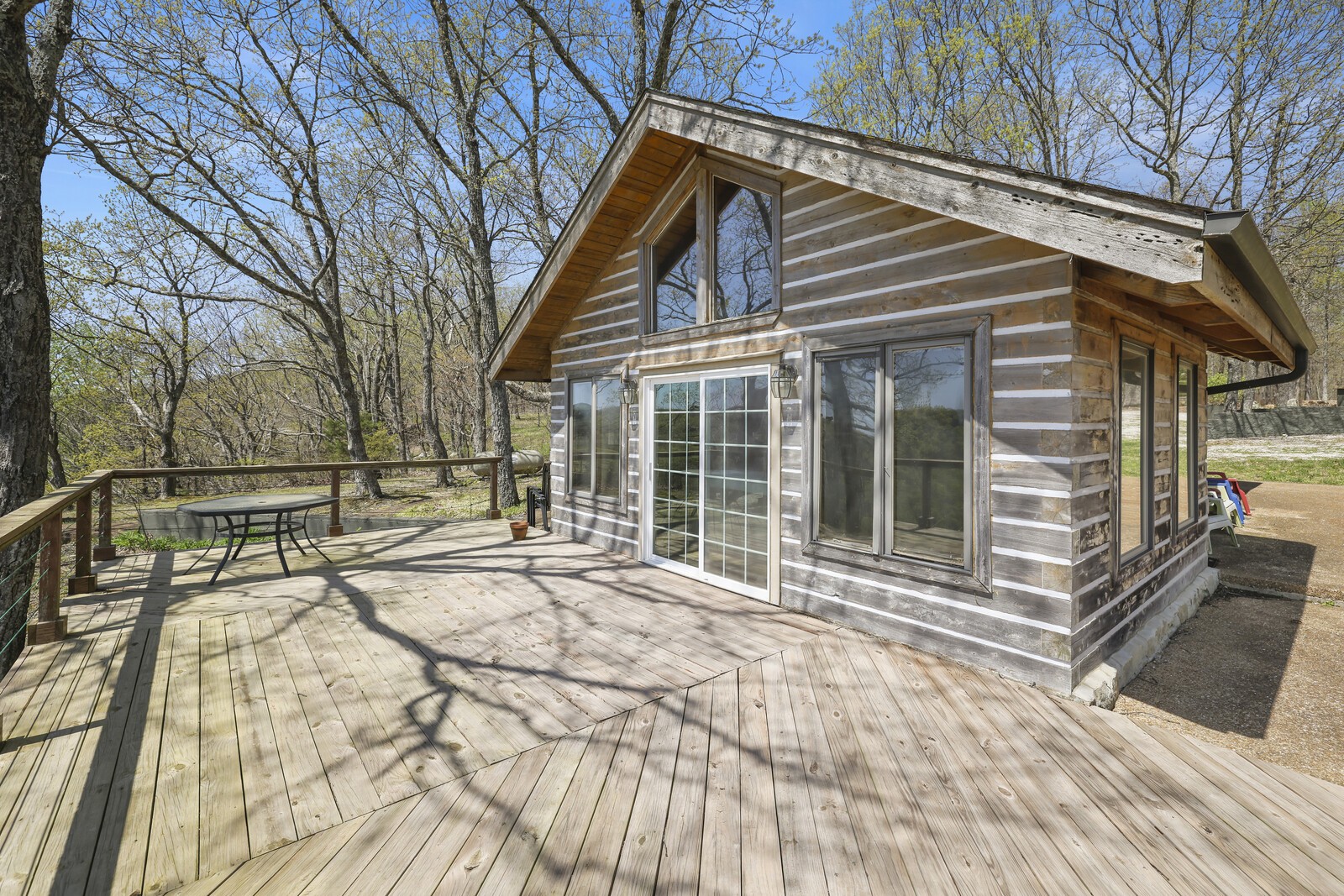 386 Hanging Rock Dr