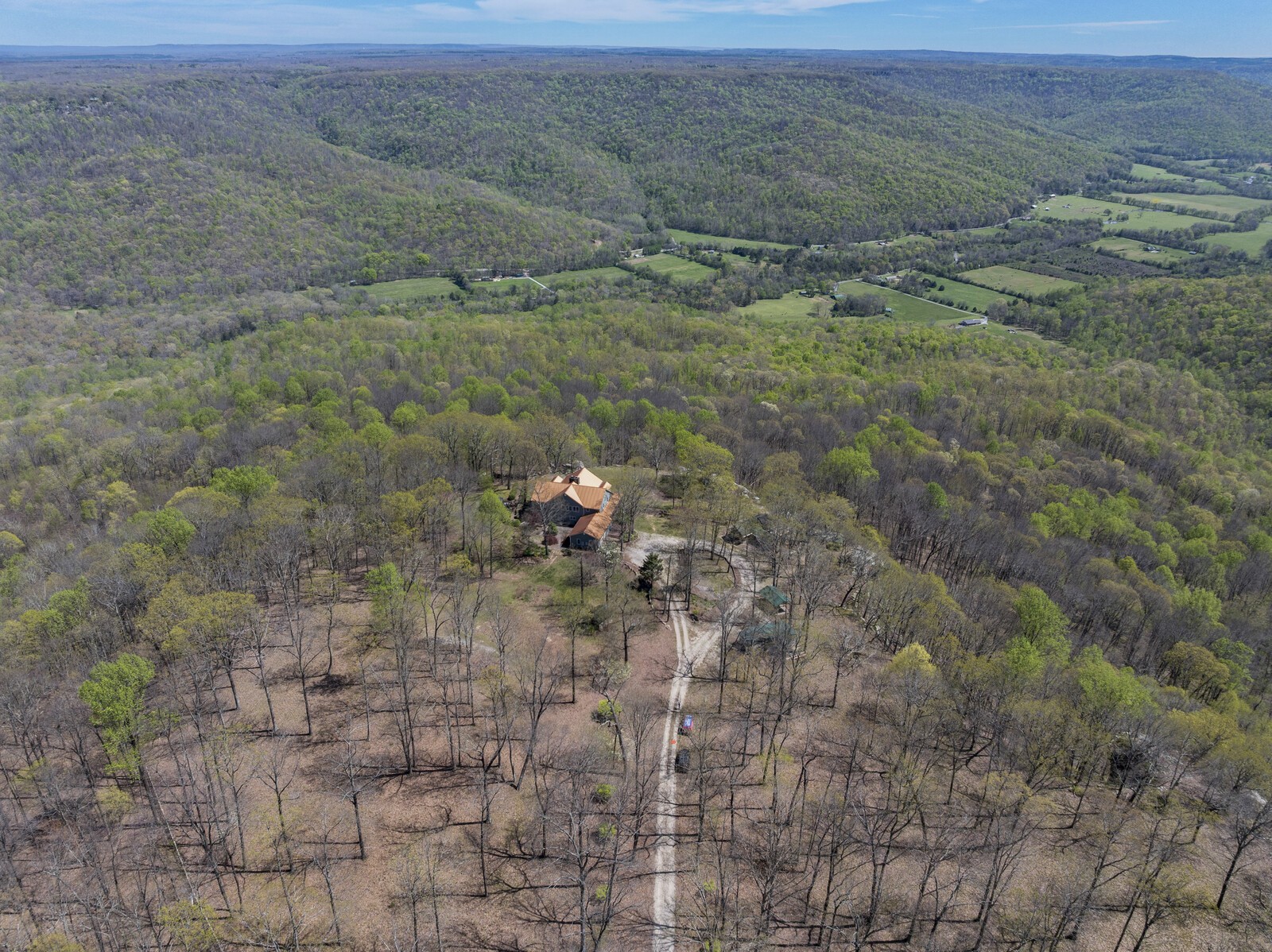 386 Hanging Rock Dr