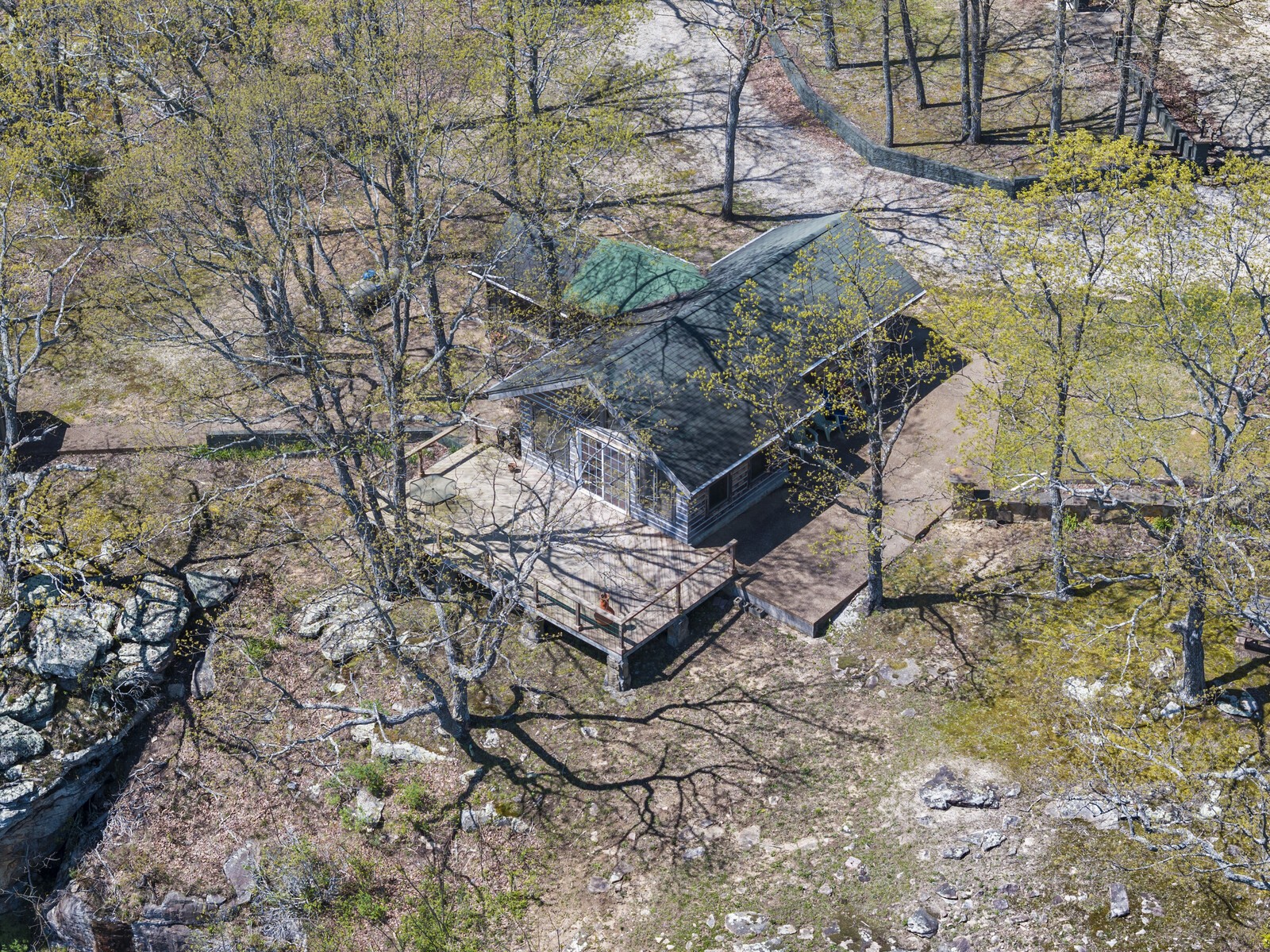 386 Hanging Rock Dr