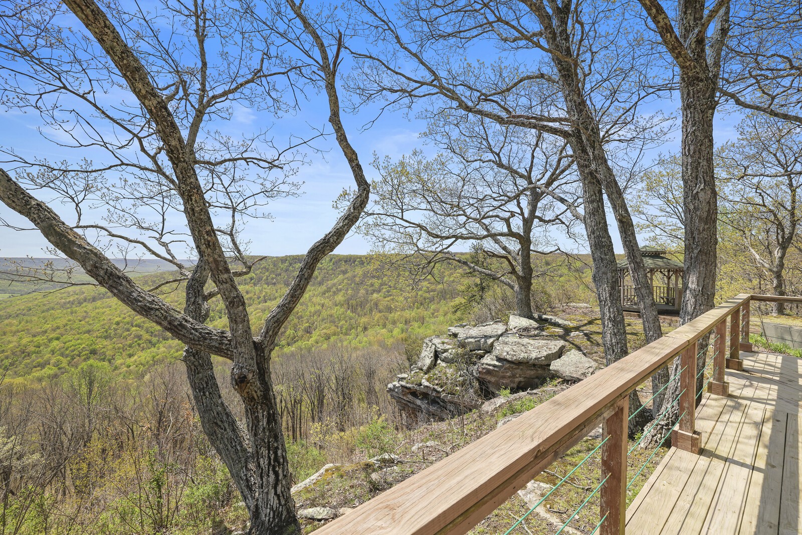 386 Hanging Rock Dr