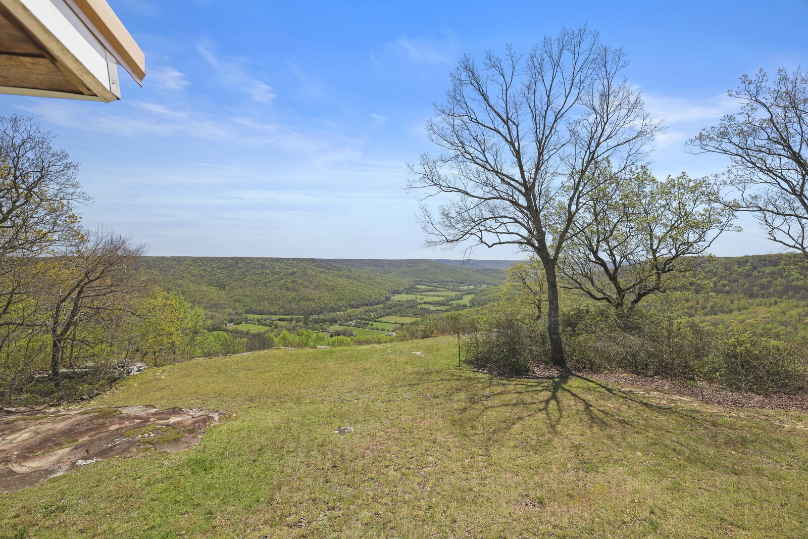 386 Hanging Rock Dr