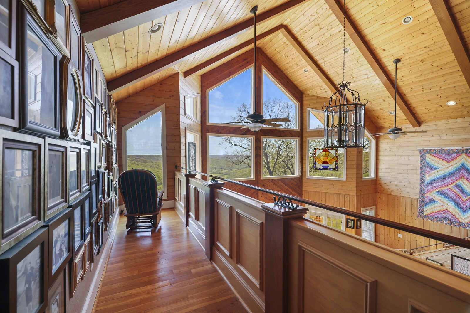 386 Hanging Rock Dr