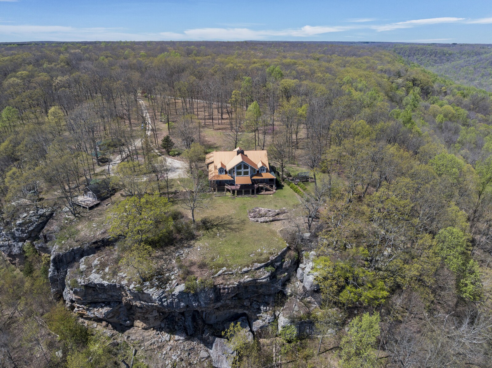 386 Hanging Rock Dr