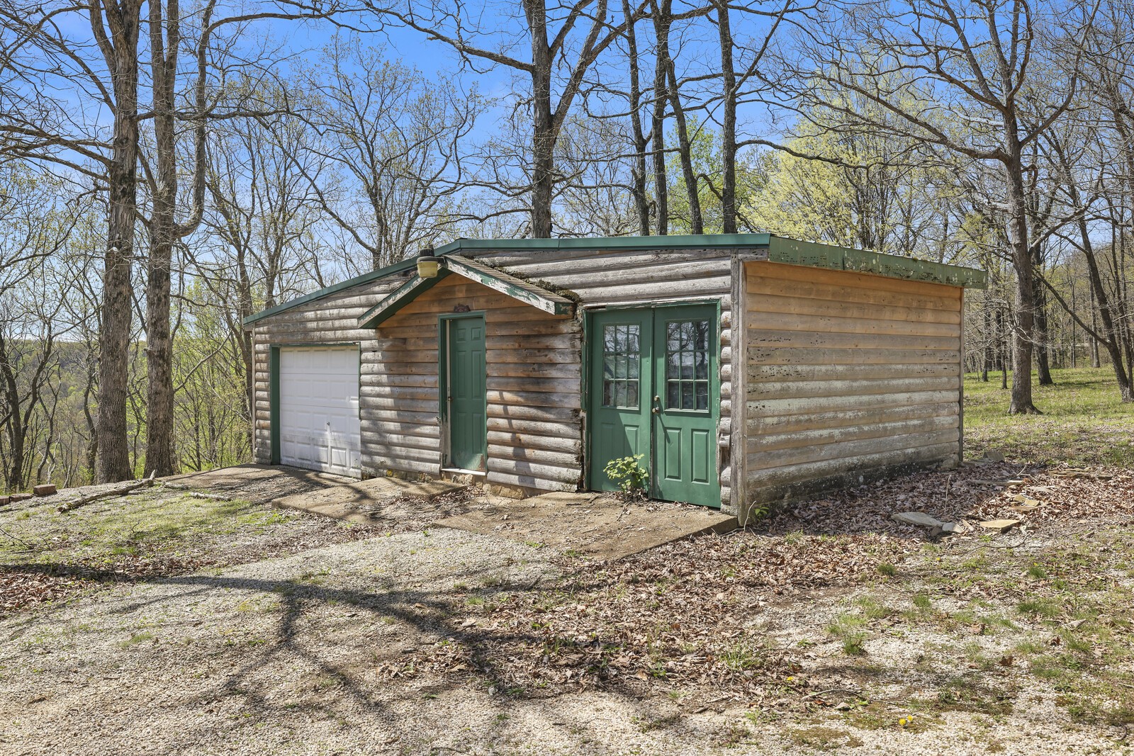 386 Hanging Rock Dr