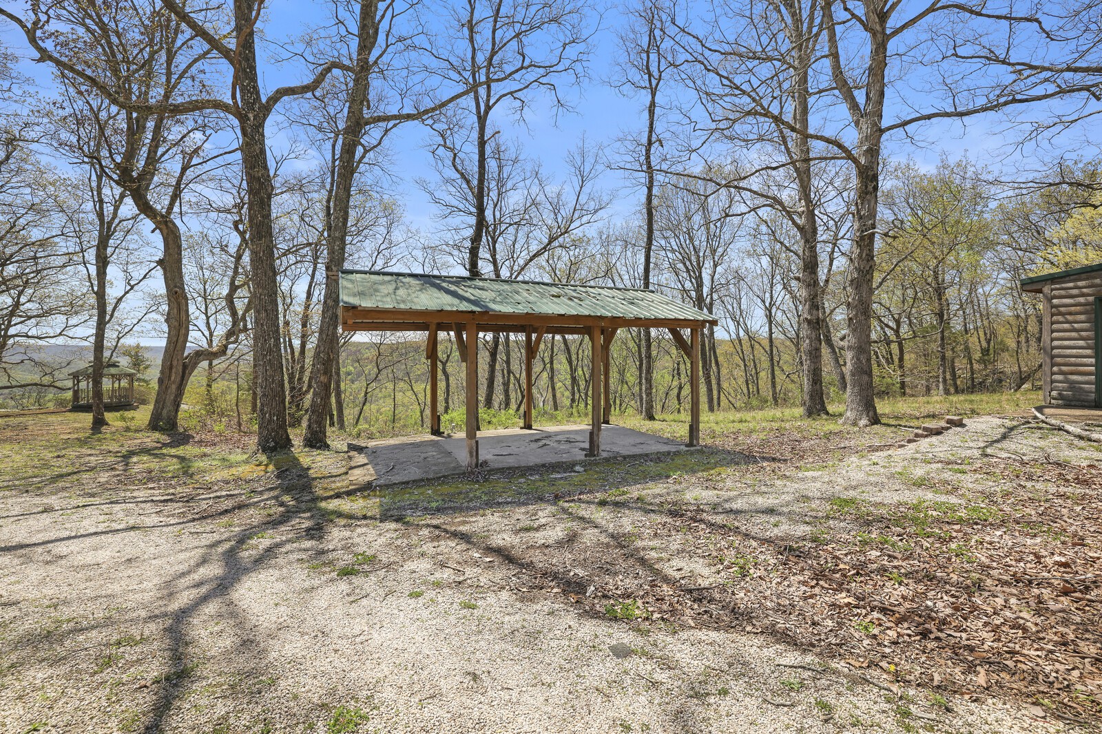 386 Hanging Rock Dr