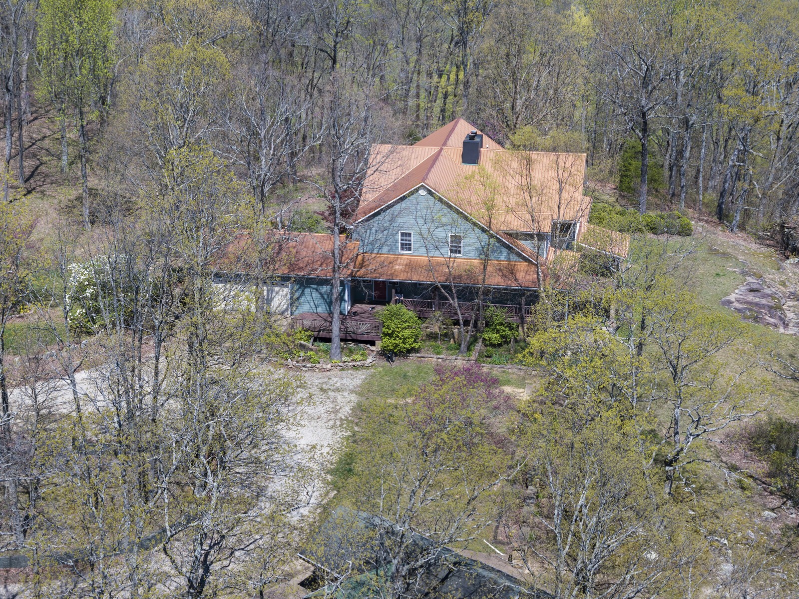 386 Hanging Rock Dr