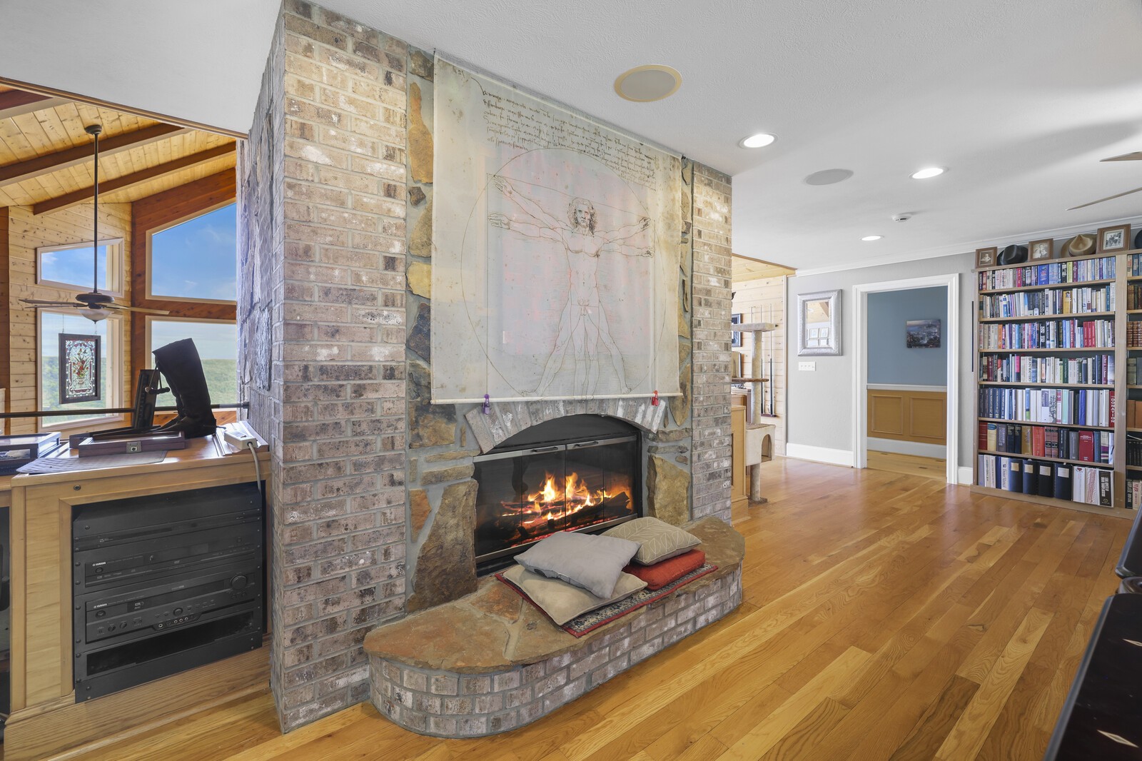 386 Hanging Rock Dr