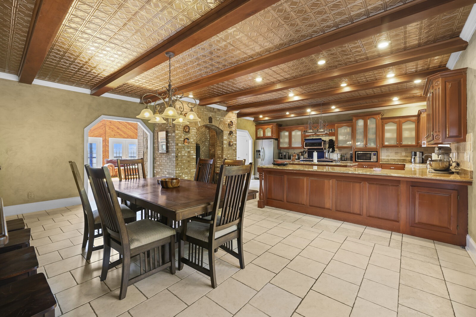 386 Hanging Rock Dr