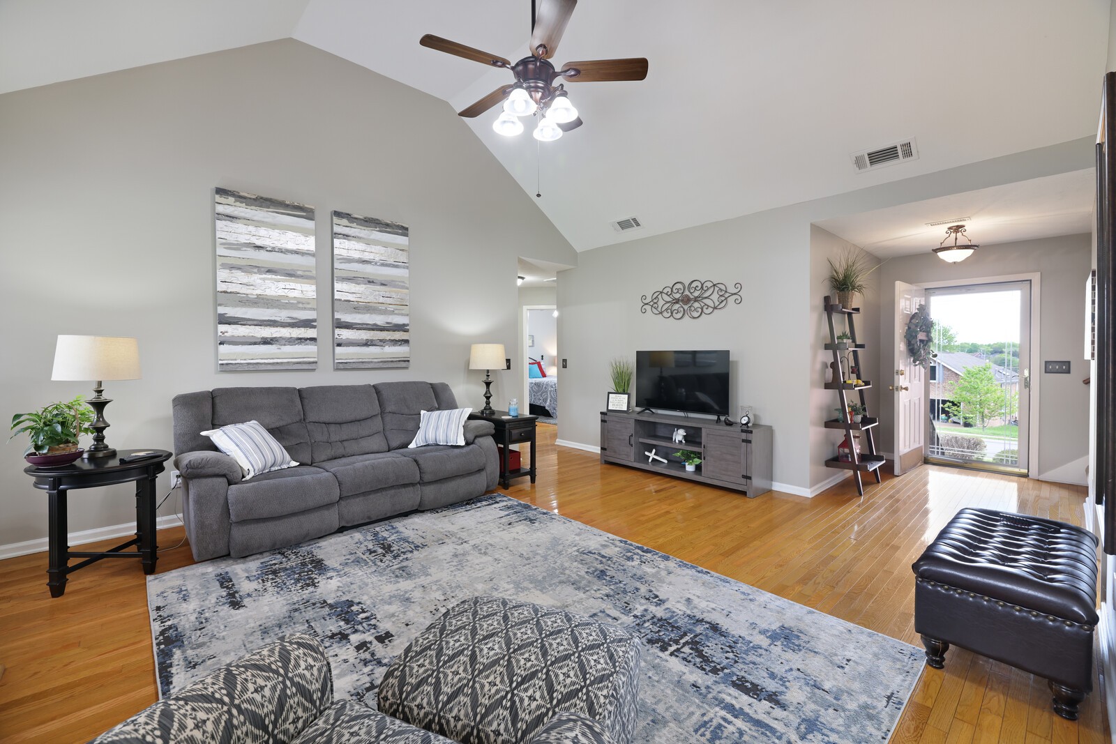 4013 Claude Dr