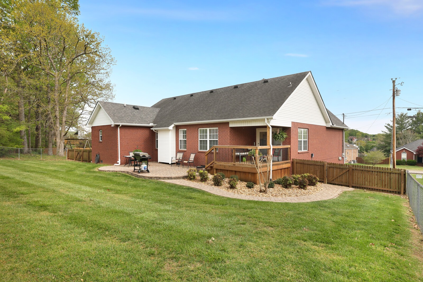4013 Claude Dr
