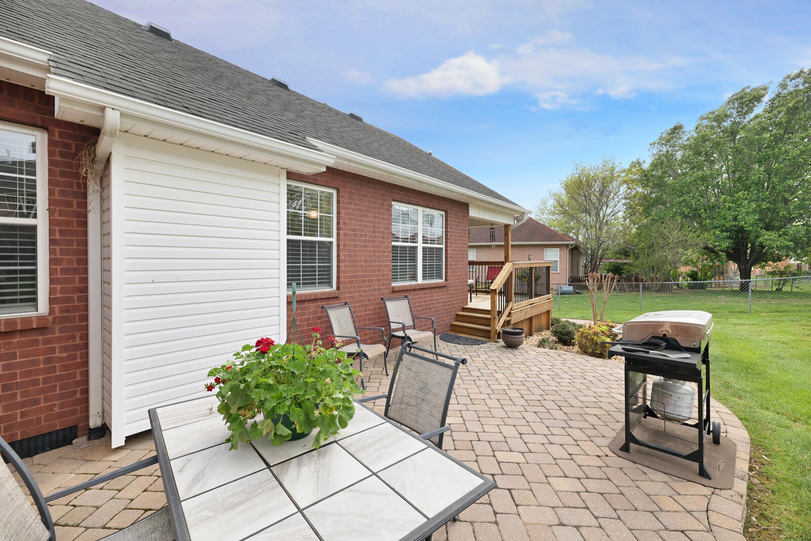 4013 Claude Dr