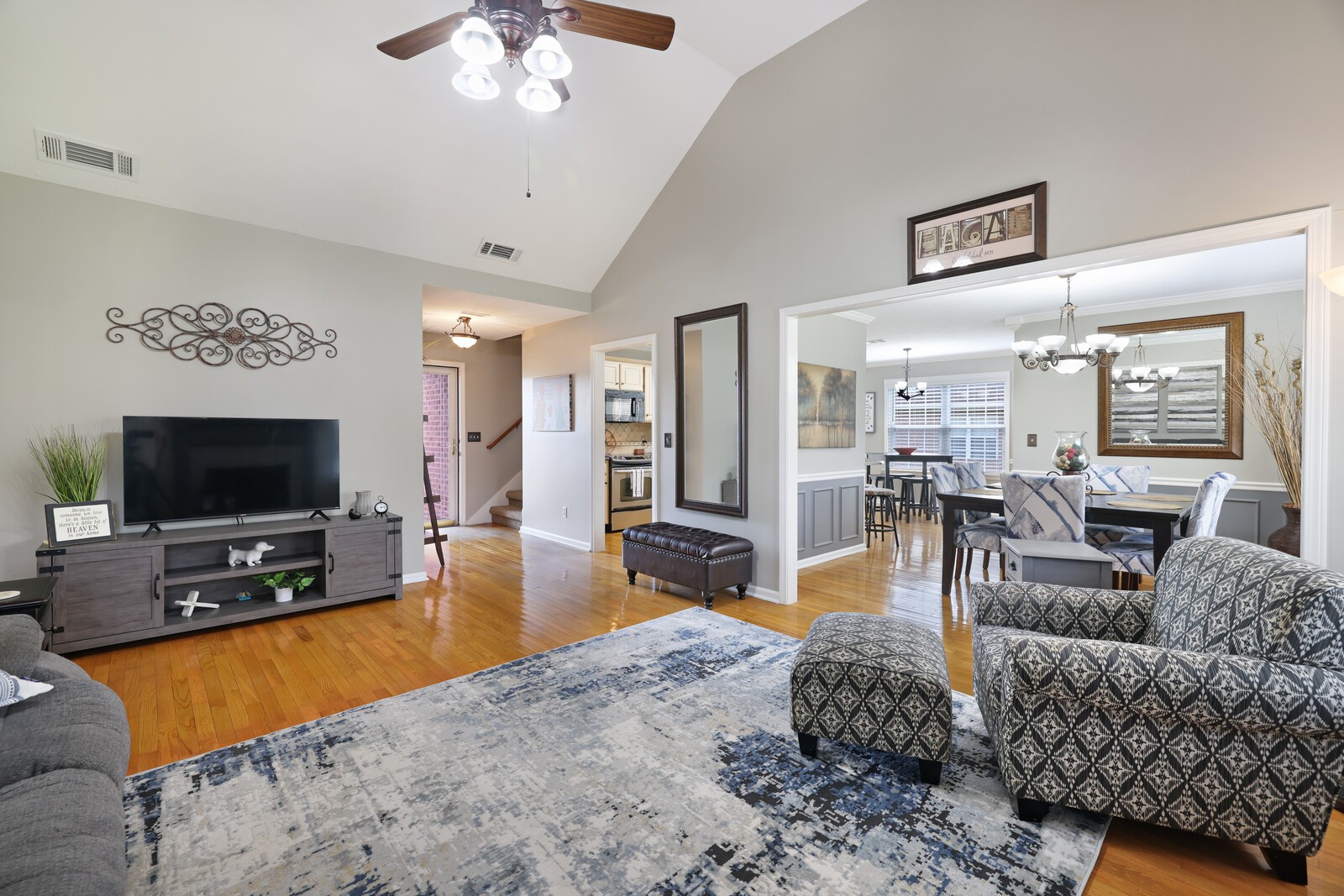 4013 Claude Dr