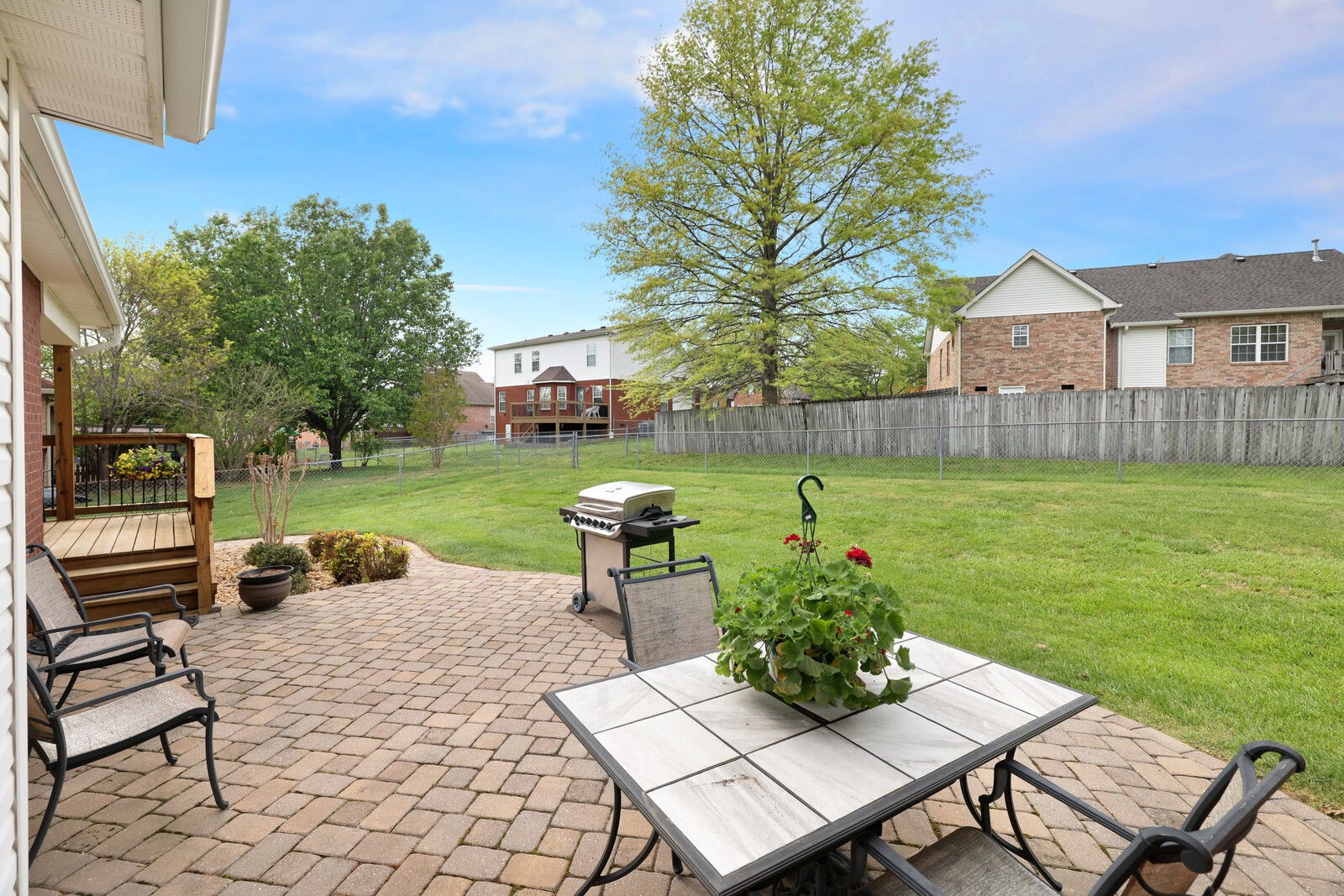 4013 Claude Dr