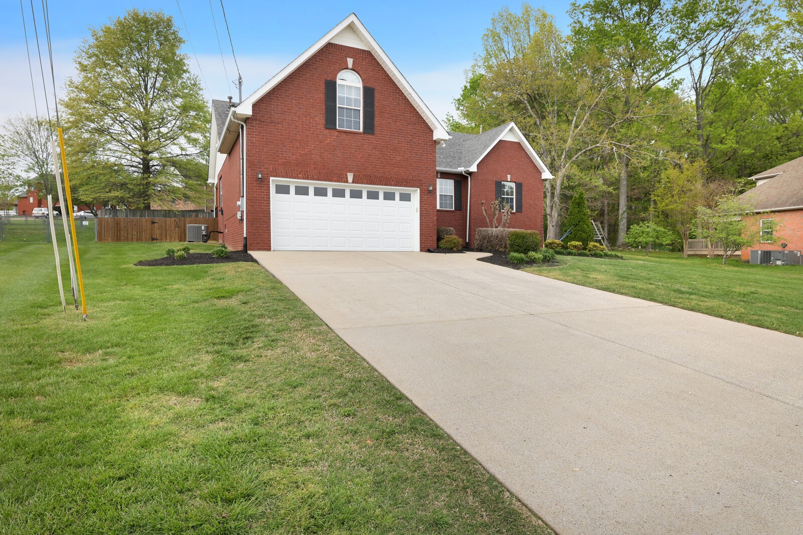 4013 Claude Dr