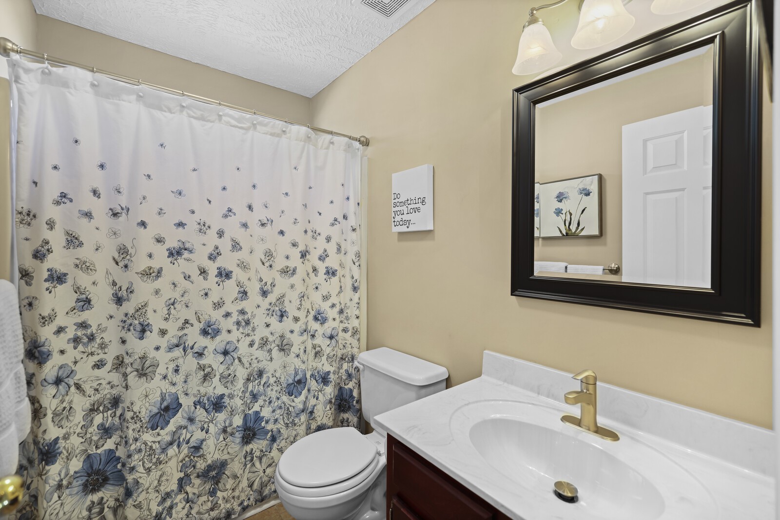 504 Kendall Ct