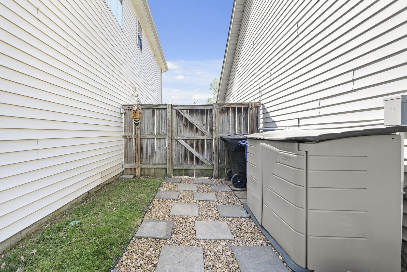 504 Kendall Ct