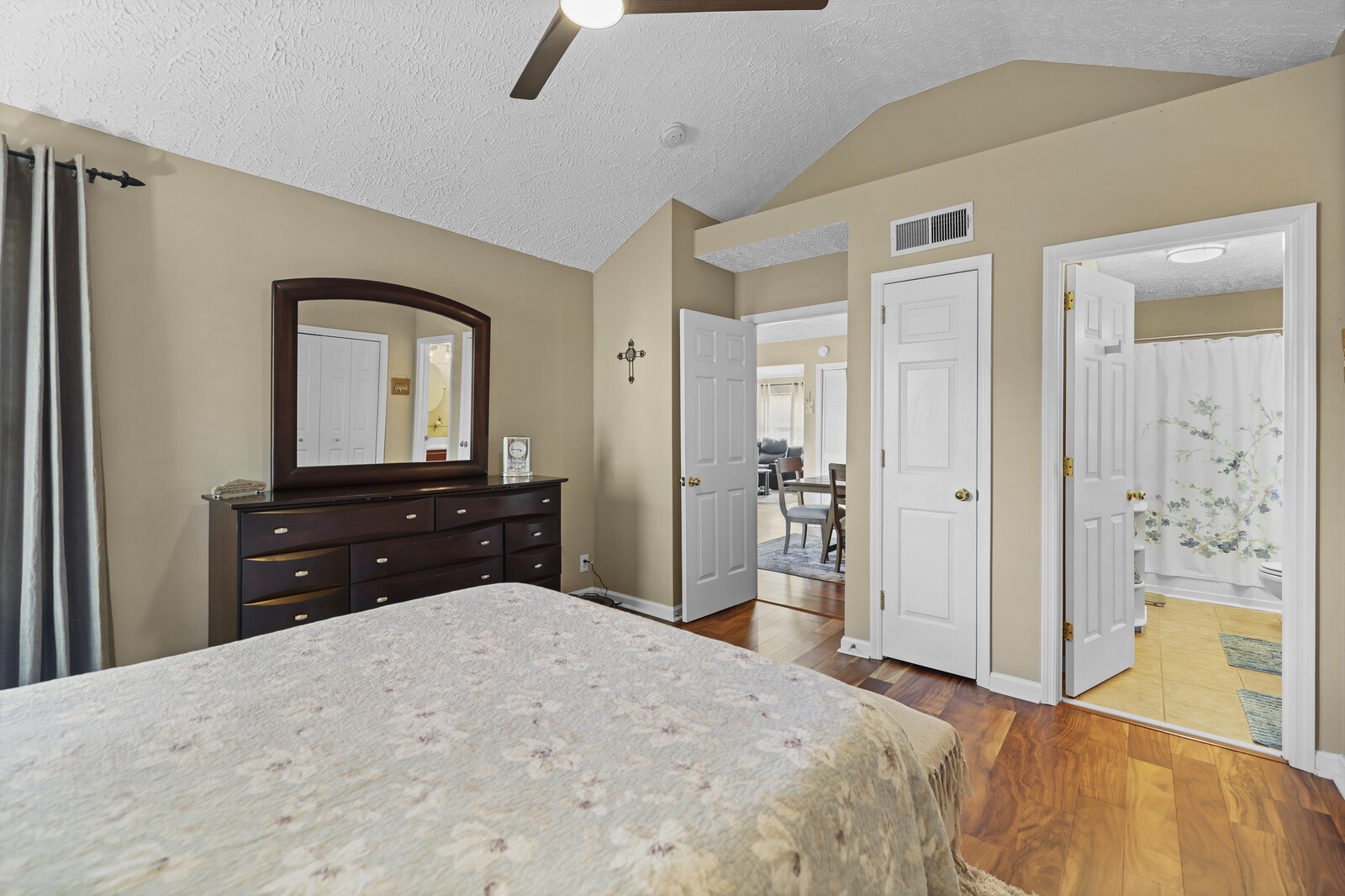 504 Kendall Ct