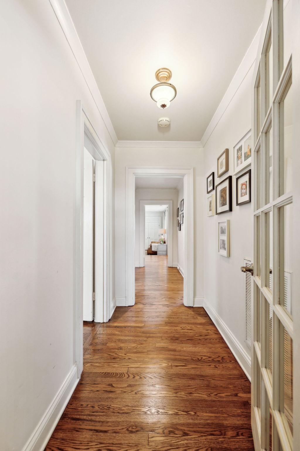 440 E Main St