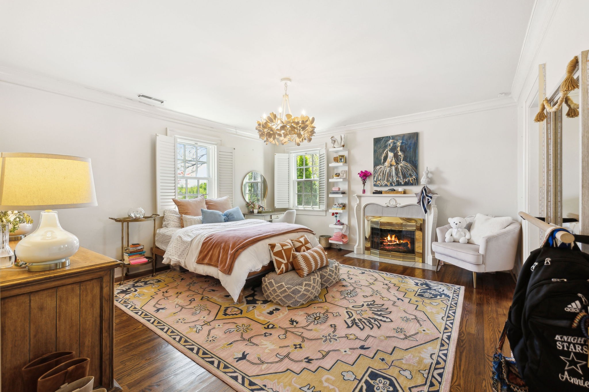 440 E Main St