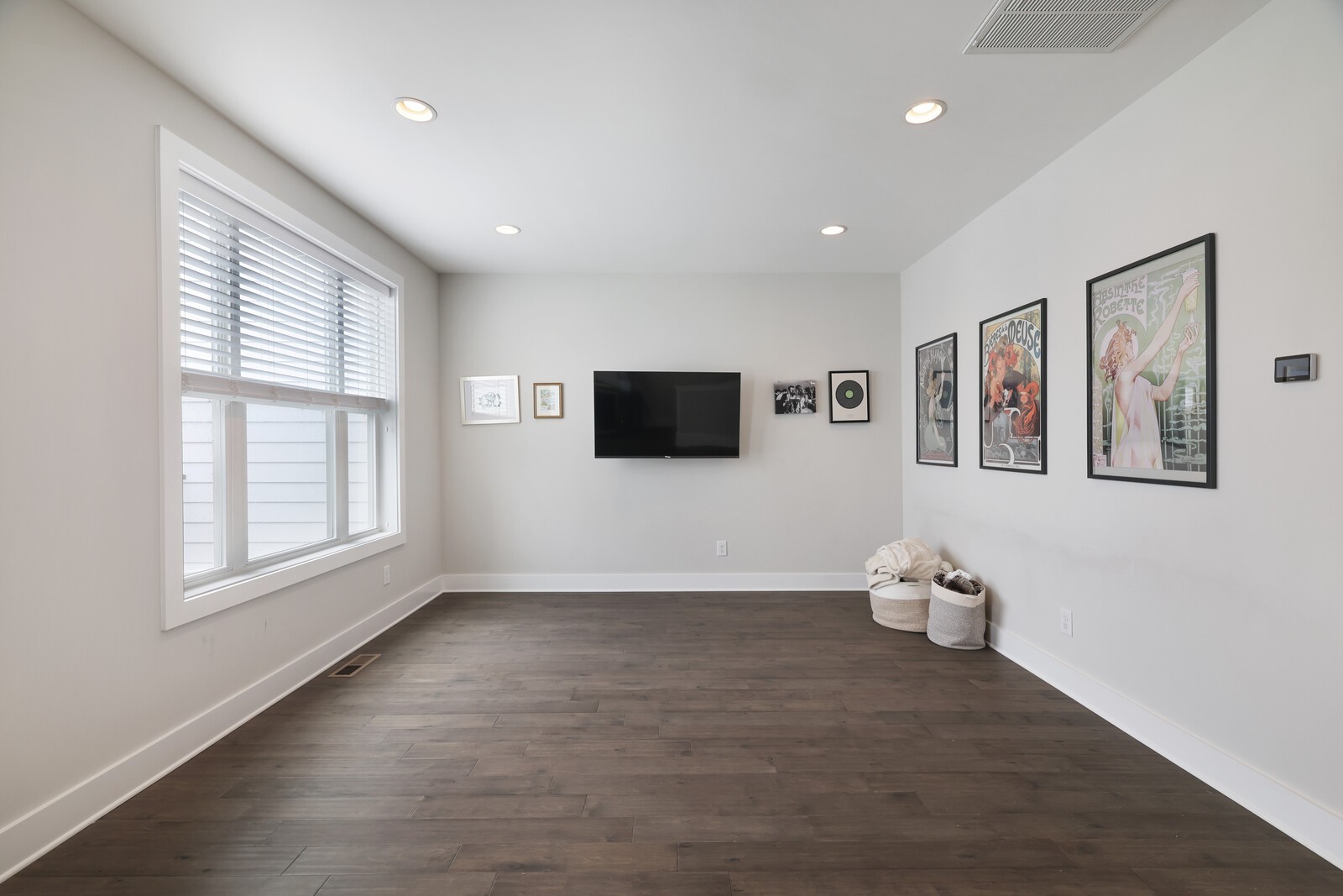 717 Vernon Ave