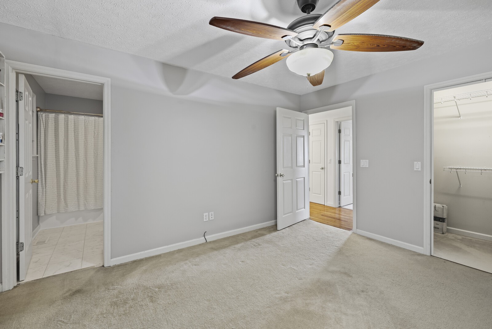 672 Old Snow Hill Rd