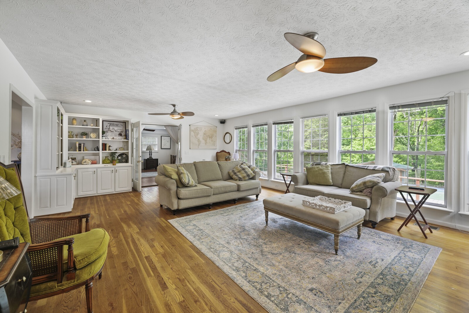 672 Old Snow Hill Rd