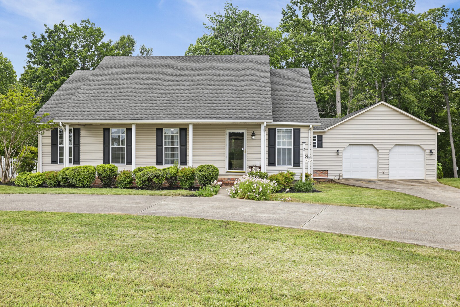 672 Old Snow Hill Rd