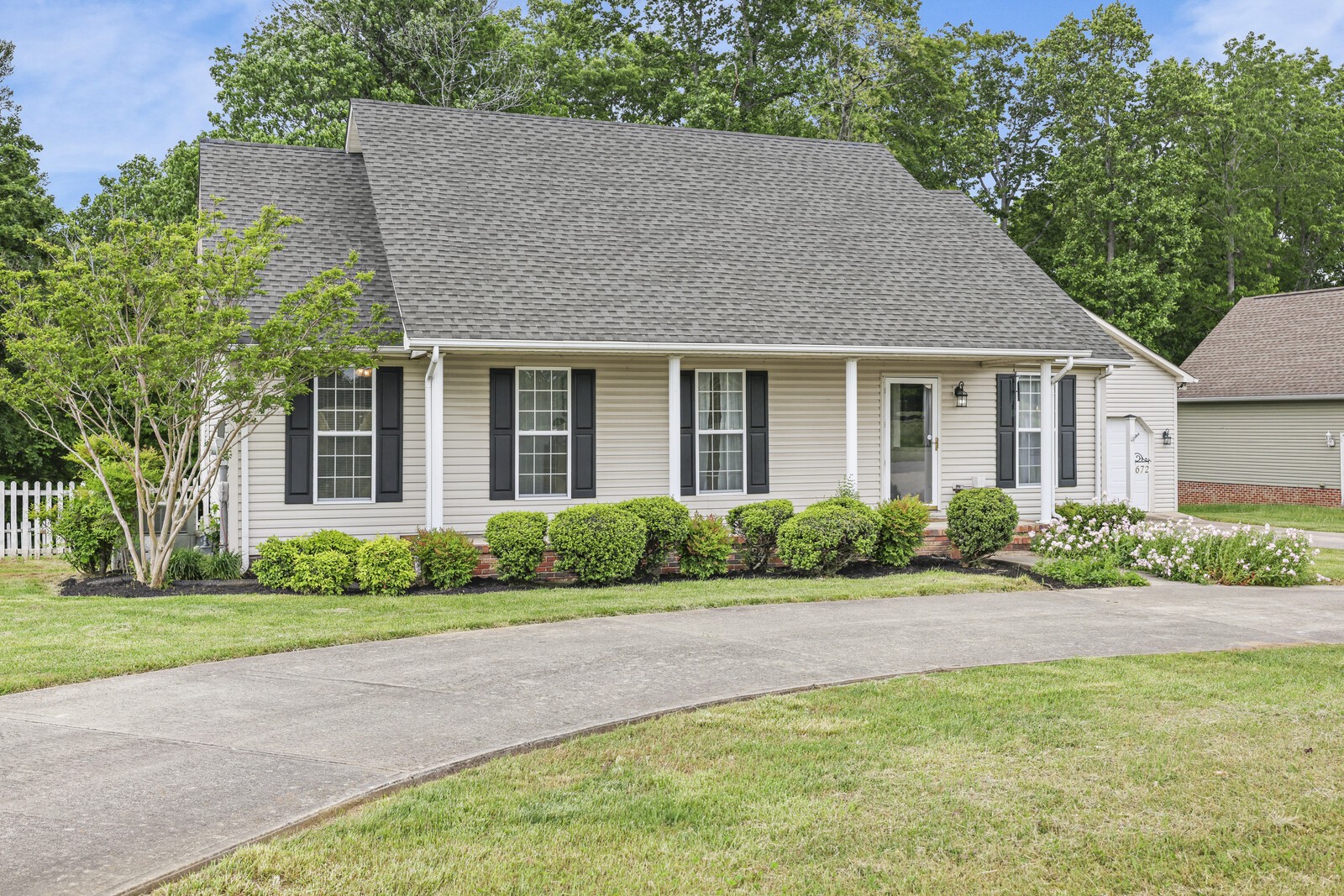 672 Old Snow Hill Rd