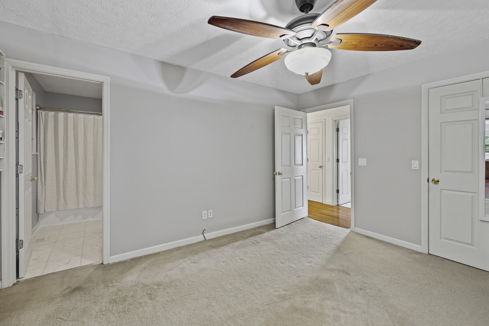 672 Old Snow Hill Rd