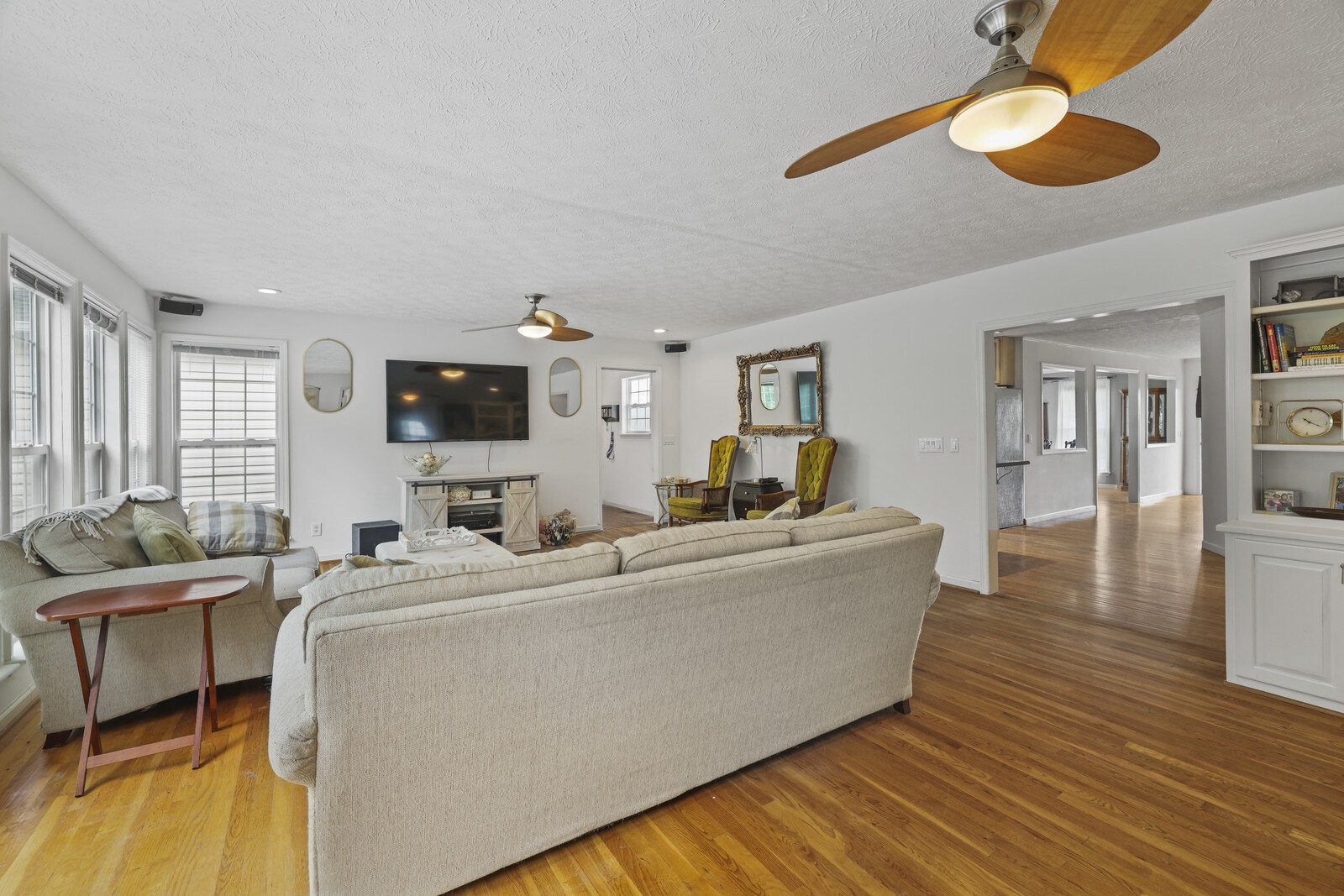 672 Old Snow Hill Rd