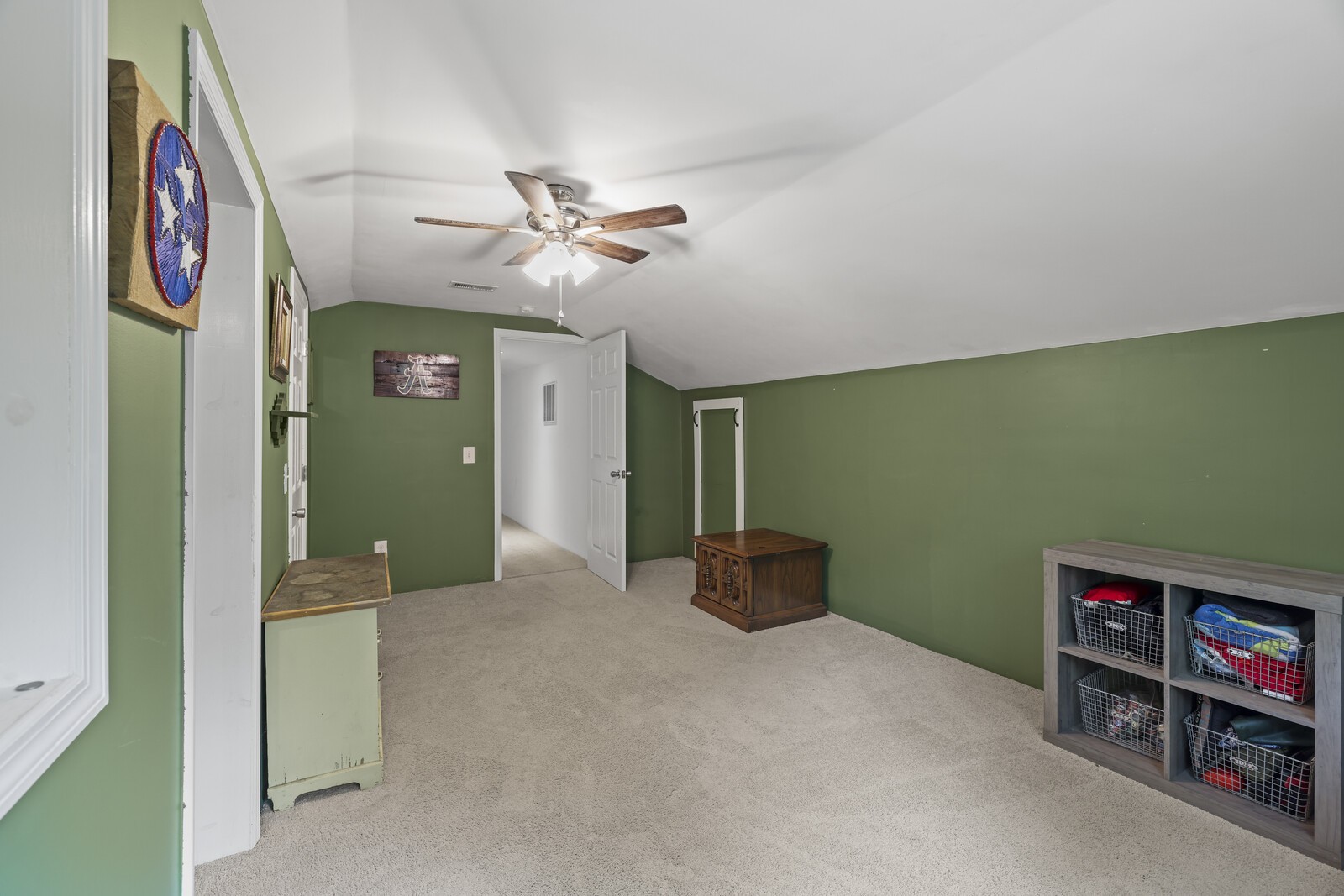 672 Old Snow Hill Rd