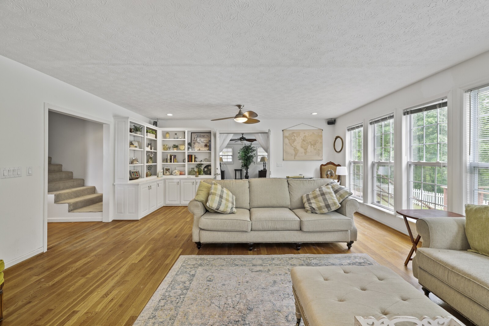 672 Old Snow Hill Rd
